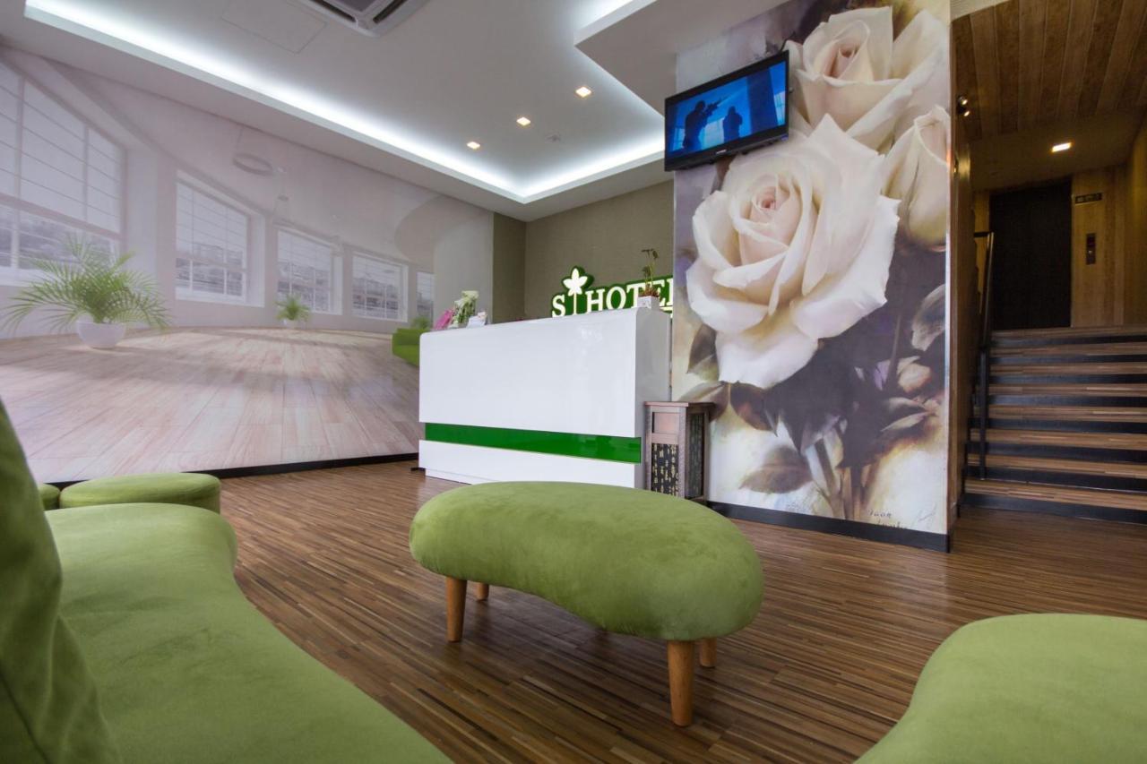โรงแรมเอส เซเบอรังจายา Seberang Jaya ภายนอก รูปภาพ